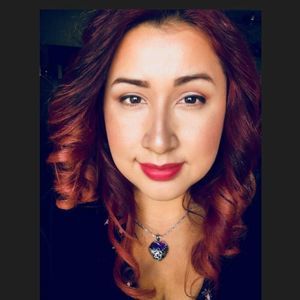 Meet your Posher, Evelyn